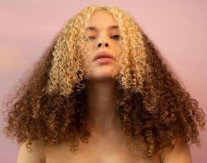 Hair color block: ¡Vuelve la melena en clave bicolor!