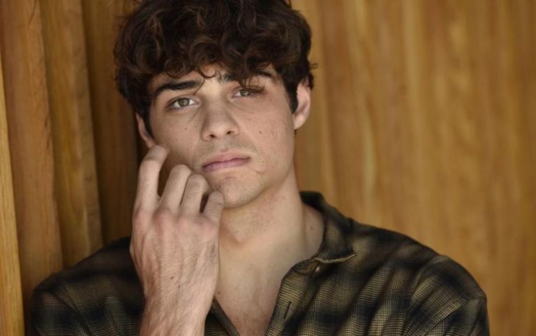 Noah Centineo divide a sus fans con un curioso cambio de look