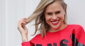 Eliana Albasetti luce su pancita de embarazo a pocos días de dar a luz