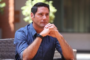 Pancho Saavedra comunicó nuevo fallecimiento de protagonista de "Lugares que hablan"