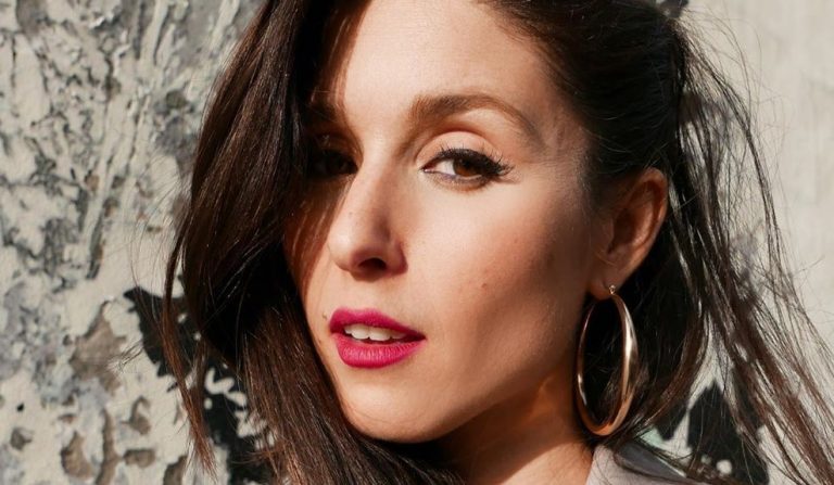 Fran Valenzuela comparte romántica postal junto a su pololo por su cumpleaños