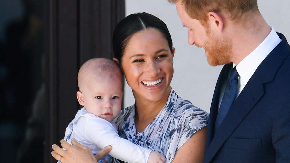 Económico conjunto del hijo de Harry y Meghan causa furor en tiendas