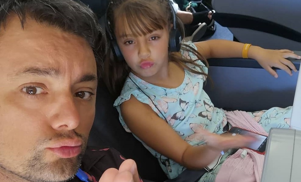 Daniel Valenzuela no pudo más de orgullo tras participación de su hija en 'Juegos de poder'