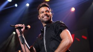 Con esta adorable postal Ricky Martin presentó a su cuarto hijo