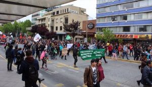 Se reportan manifestaciones en calles de Concepción