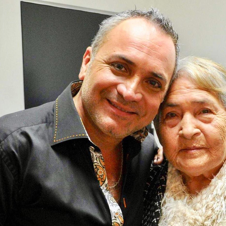 Jara comparte emotivo mensaje 