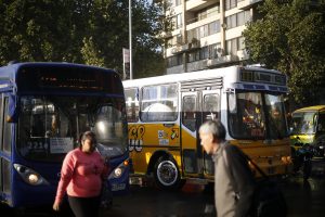 Las micros amarillas regresaron a las calles de Santiago y con recorridos gratuitos