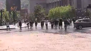 Nuevas manifestaciones se viven en Plaza Italia