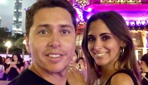 Karol Lucero sorprendió con foto "a lo 50 sombras de Grey" junto a su polola