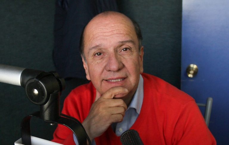 Patricio Frez fue internado por hemorragia en una úlcera gástrica