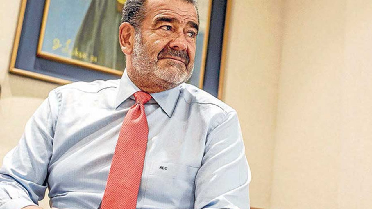 Andrónico Luksic pidió disculpas en redes por invitación a Hermógenes Pérez de Arce en "Bienvenidos"