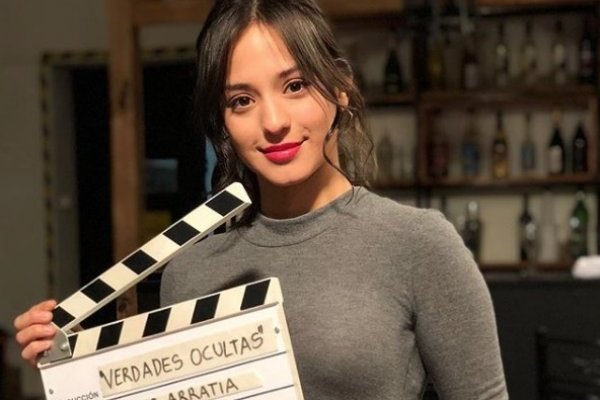 Rocío Toscano presentó al padre de los mellizos que vienen en camino