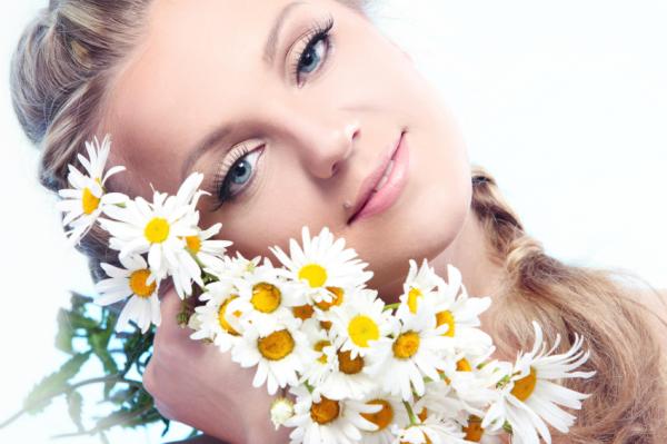 Combate la piel irritada con este truco a base de manzanilla