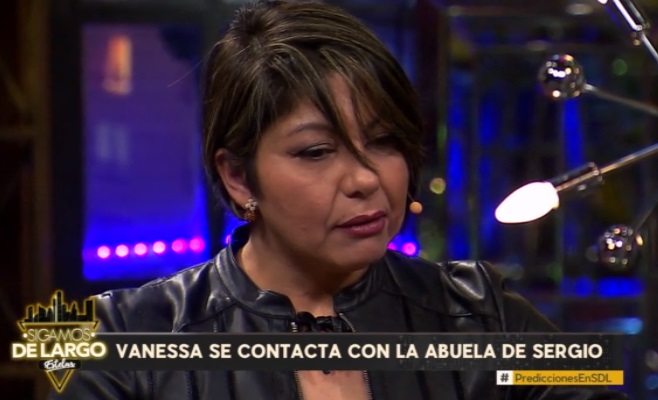 la médium estableció contacto con la abuela de Lagos