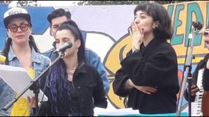 La confesión de Mon Laferte en Población Los Nogales: "Yo no pude estudiar"