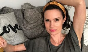 Ángela Prieto emite categórico mensaje contra los encapuchados: "Me genera una impotencia enorme"