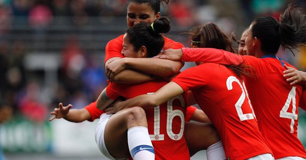 La Roja femenina derrotó a Uruguay en partido amistoso