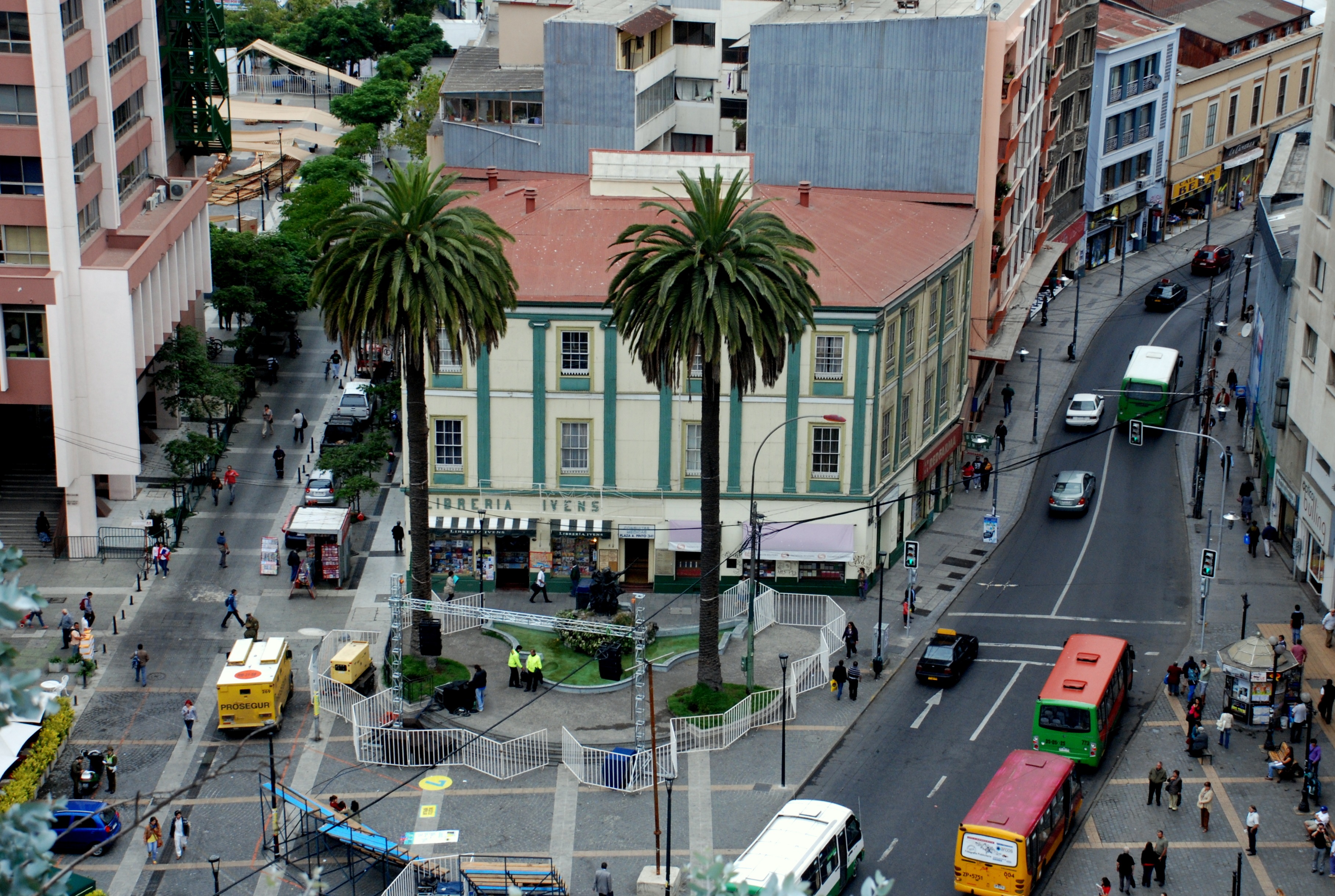 Municipalidad de Valparaíso subirá el sueldo mínimo a sus trabajadores