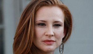 La reflexión de Sigrid Alegría tras el estallido social en Chile: "No pisemos el palito"