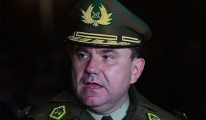 La polémica analogía del general Bassaletti sobre el uso de escopetas antimotines