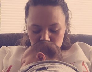 El tierno video de Joy Huerta cantando a su hija Noah