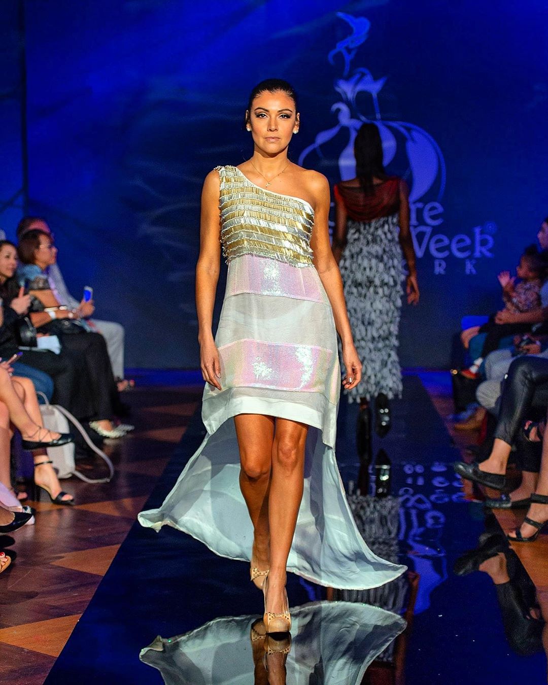 Sanhueza se encuentra modelando en Nueva York