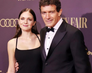 Hija de Antonio Banderas se robó las miradas en evento junto a su padre