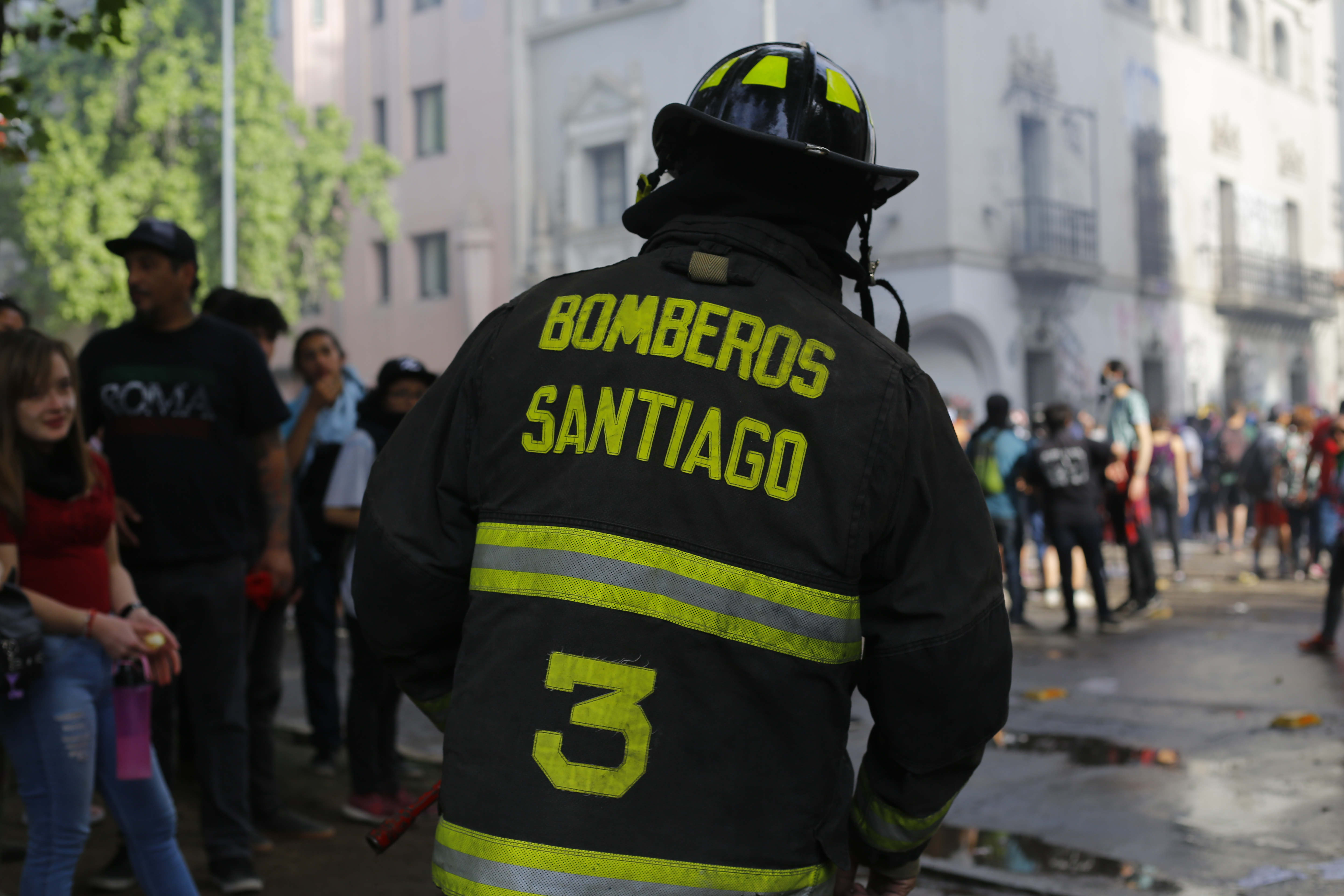 Bomberos entrega alarmante cifra sobre los incendios en Santiago