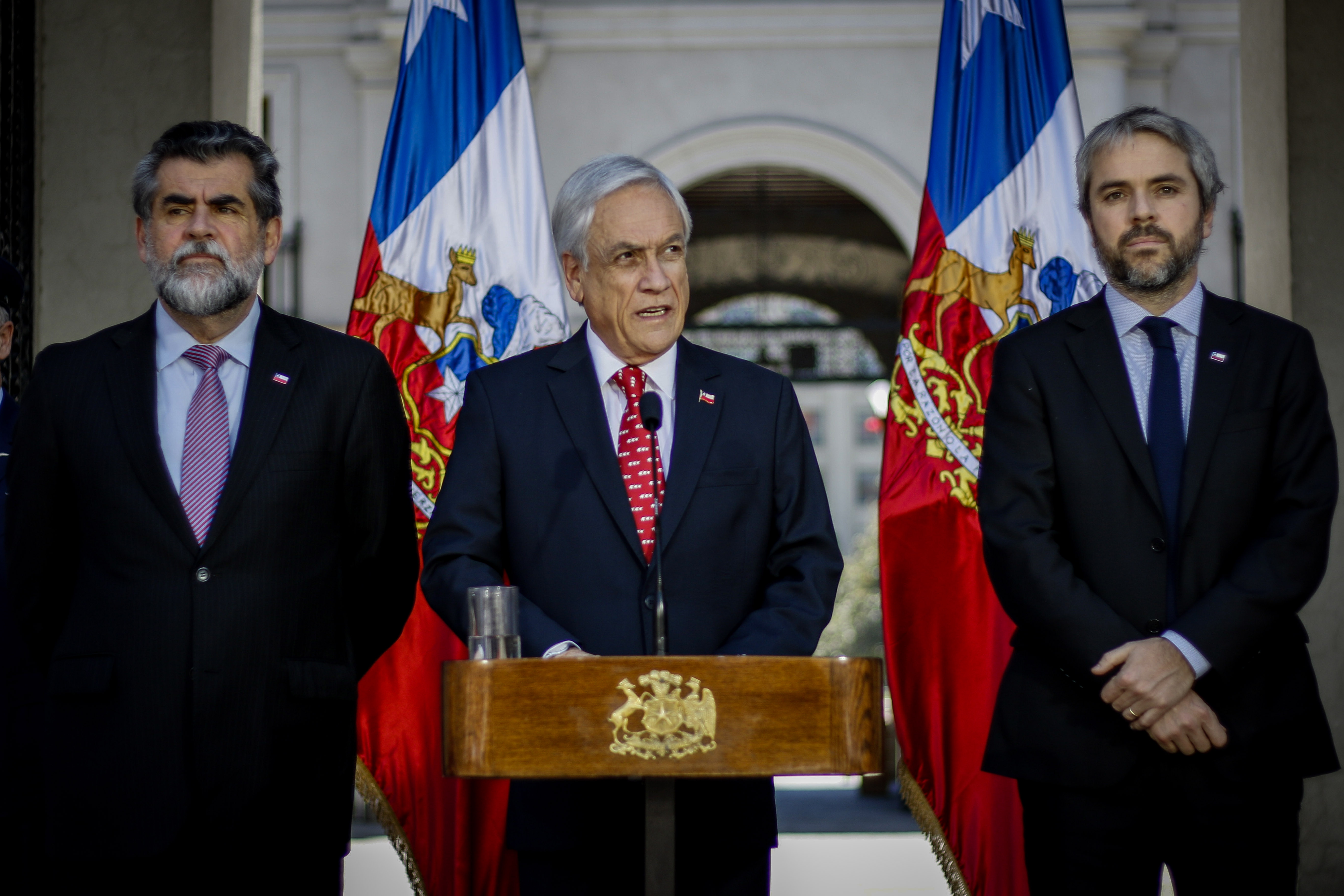 Piñera anunció una agenda para reestablecer el orden público