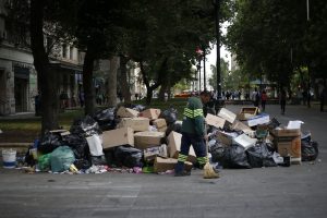 Derecho a baño y tener donde comer: las demandas de los recolectores de basura