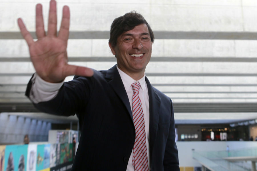 Franco Parisi reaparece y lidera encuesta presidencial