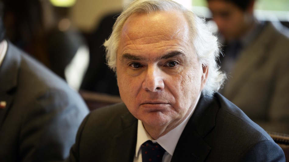 Diputados aprobaron acusación constitucional contra Andrés Chadwick