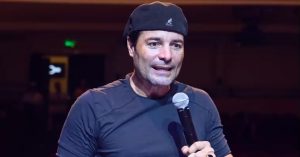 ¡Se pasó! Chayanne sorprendió a bailarines de Quilicura en su visita a Chile
