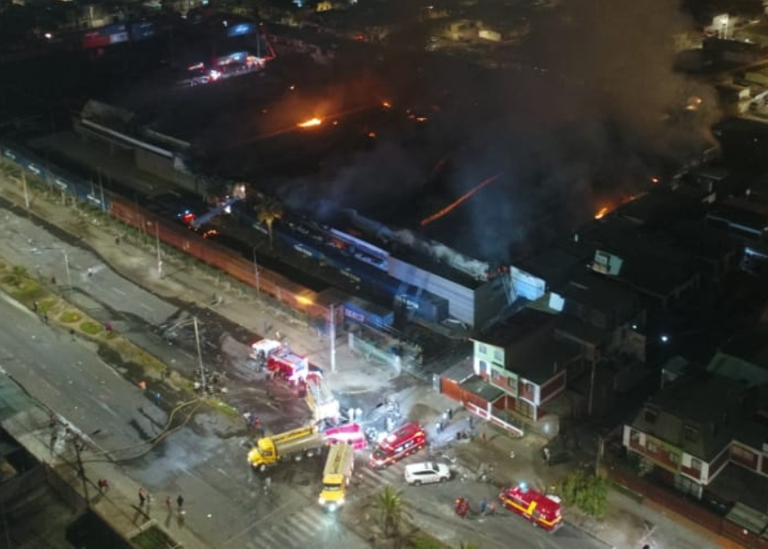 fiscalía confirma hallazgo de un cuerpo en supermercado incendiado