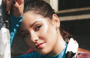 "Tapada te ves común": Kel Calderón respondió a pesado comentario por su atuendo