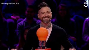 Televidentes de 'Pasapalabra' criticaron a Julián Elfenbein por bromas a Pascual Fernández