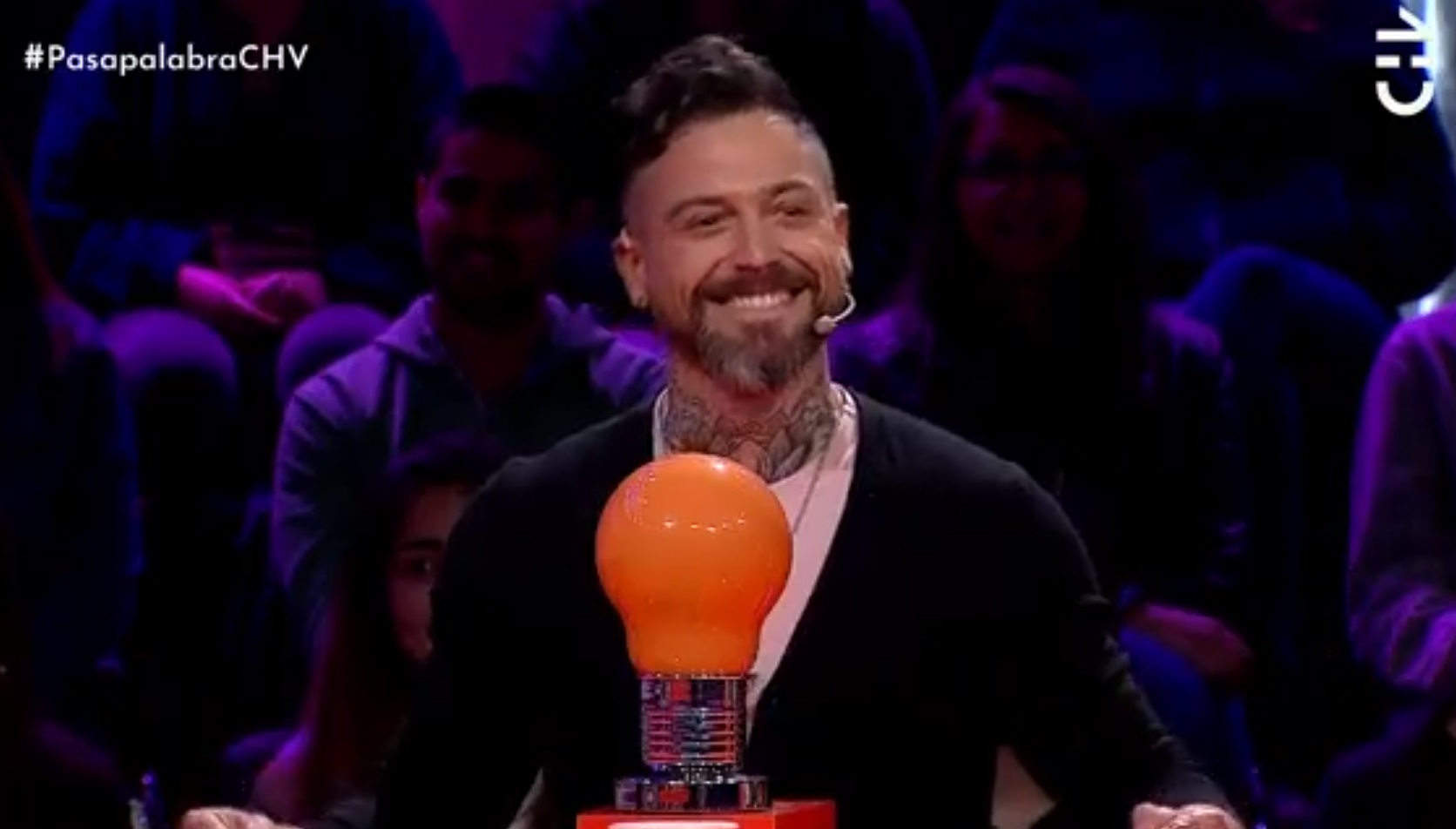 Televidentes de 'Pasapalabra' criticaron a Julián Elfenbein por bromas a Pascual Fernández