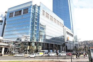 Costanera Center no abrirá sus puertas: Trabajadores se enteraron al llegar