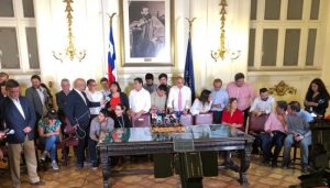 Congreso logra histórico acuerdo para construir una nueva Constitución