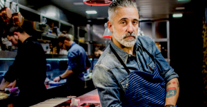 Esta es la enfermera chilena que le robó el corazón a Sergi Arola de 'El discípulo del Chef'