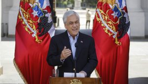 Presidente Piñera anuncia bono de $100 mil para más de un millón de familias
