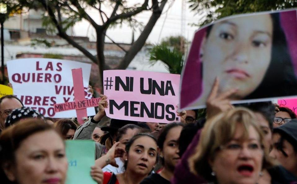 sondeo de amuch arrojó que un 56% de las mujeres se sienten amenazada de sufrir agresión por género