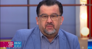 La aplaudida respuesta de Carlos Zárate a usuaria que lo instó a "irse a su país"