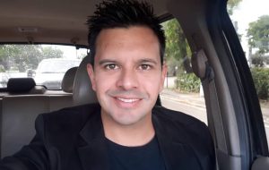 Ex notero Felipe Carvajal de "Muy buenos días" triunfa como presentador de TV en Miami