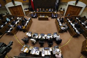 Senado suspende trabajo legislativo los viernes por estrés de funcionarios