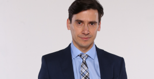 "Galanazo": Álvaro Espínoza sorprendió con sentador cambio de look