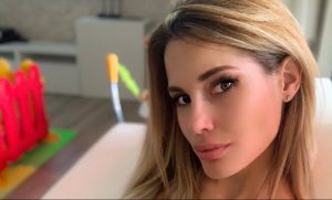 Gala Caldirola compartió adelanto de su look de matrimonio en Chile dejando comentarios divididos