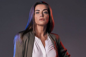 Ingrid Cruz mostró su increíble transformación para fuerte escena de "Juegos de poder"