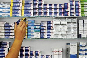 Condenan en primera instancia a farmacias por colusión: Deberán compensar 2 mil millones de pesos