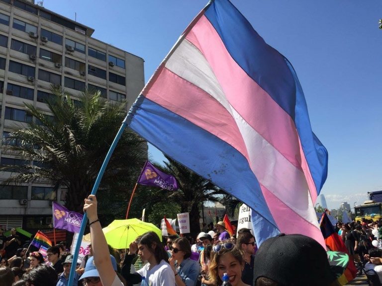 Las personas trans ya pueden cambiar de nombre y sexo de forma legal